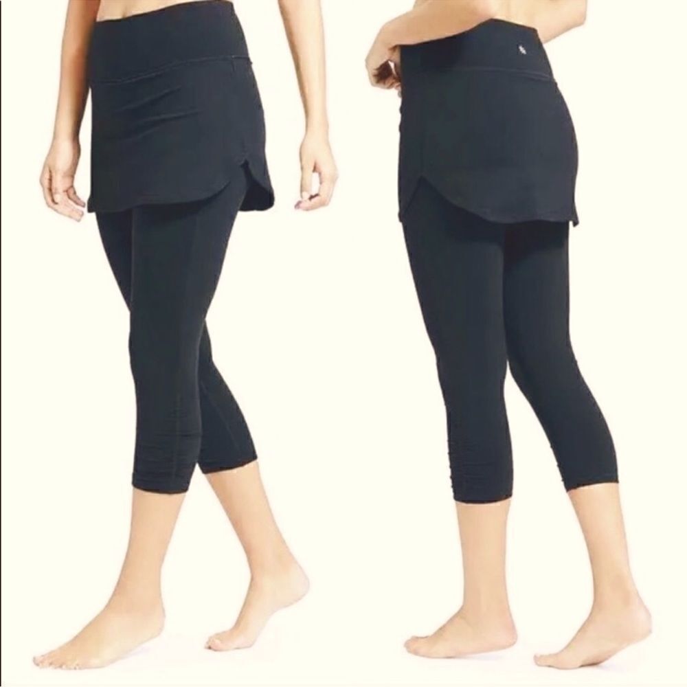 Athleta 2-in-1 Chaturanga Capri Tight Leggings Black XS